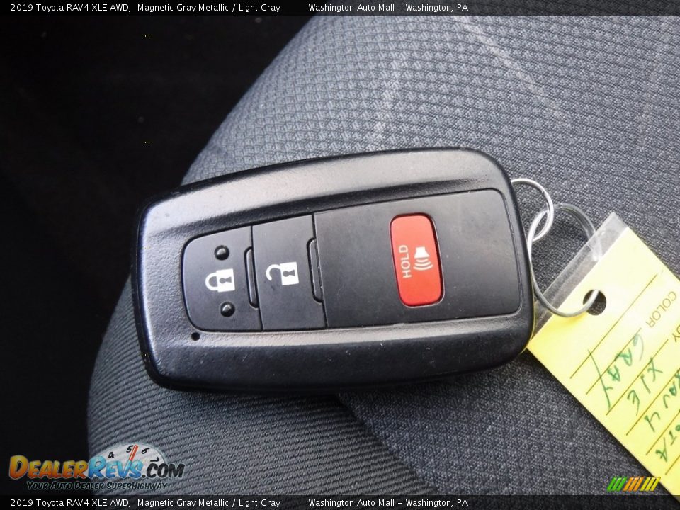 2019 Toyota RAV4 XLE AWD Magnetic Gray Metallic / Light Gray Photo #25