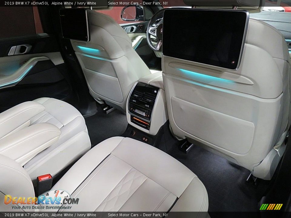 2019 BMW X7 xDrive50i Alpine White / Ivory White Photo #23