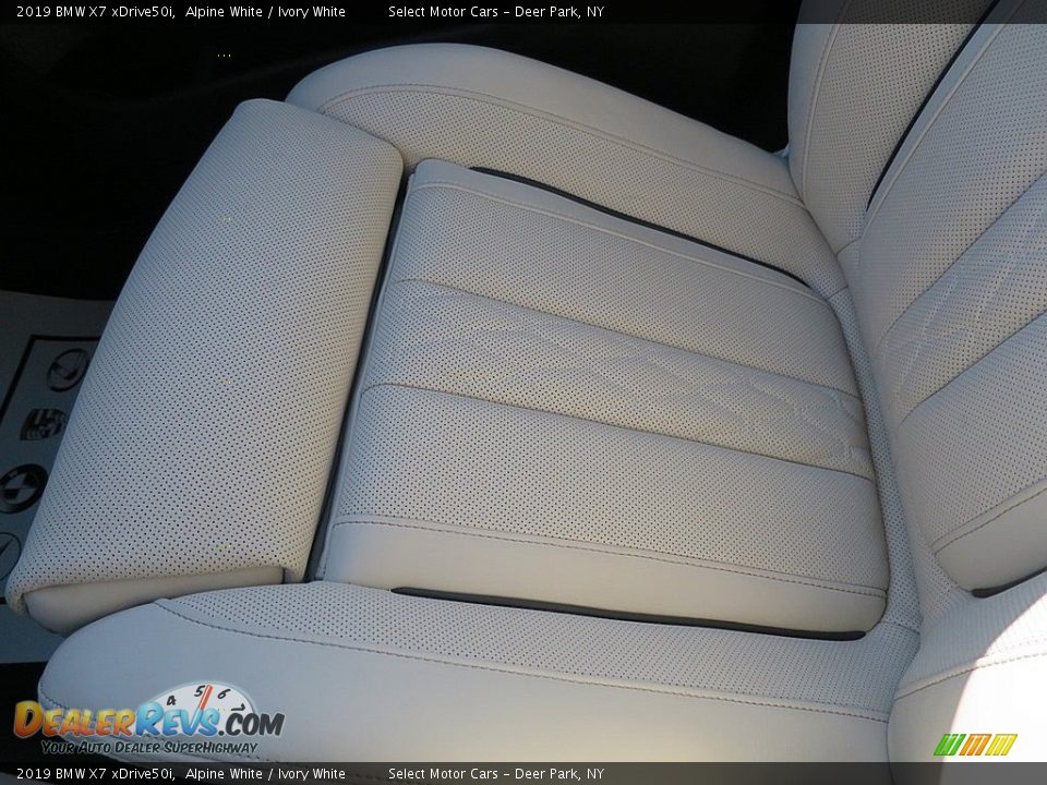2019 BMW X7 xDrive50i Alpine White / Ivory White Photo #25
