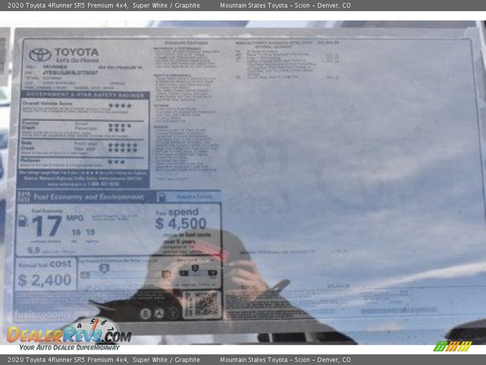 2020 Toyota 4Runner SR5 Premium 4x4 Super White / Graphite Photo #2