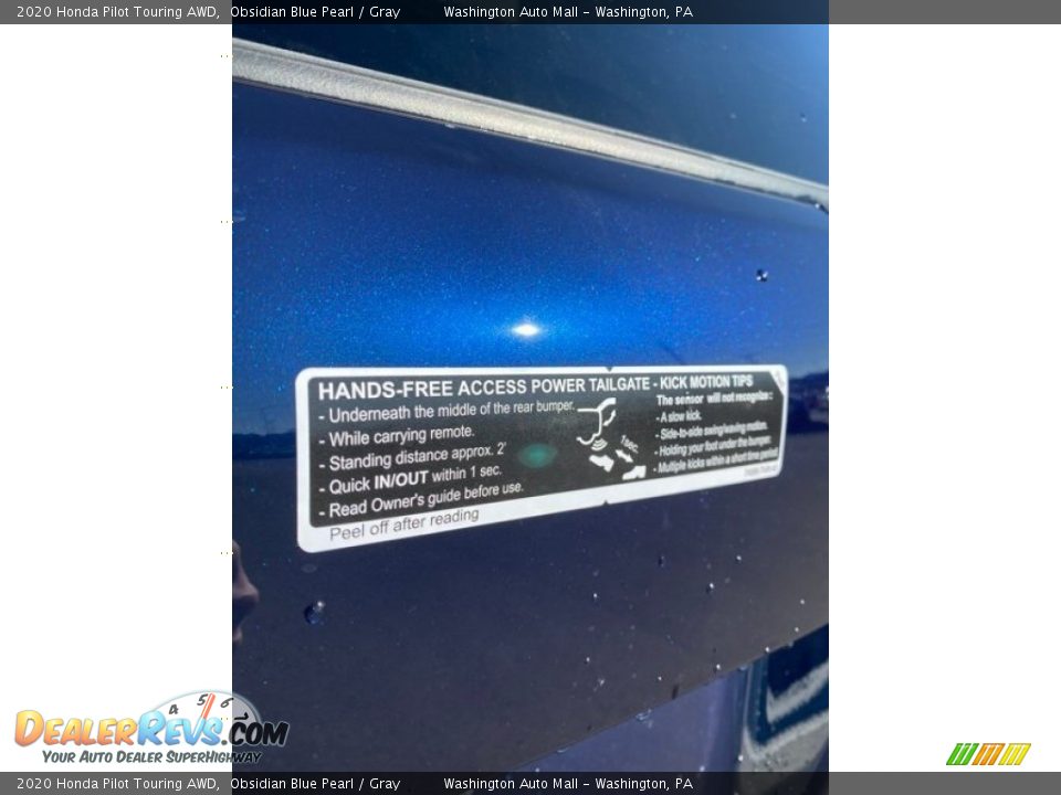 2020 Honda Pilot Touring AWD Obsidian Blue Pearl / Gray Photo #22