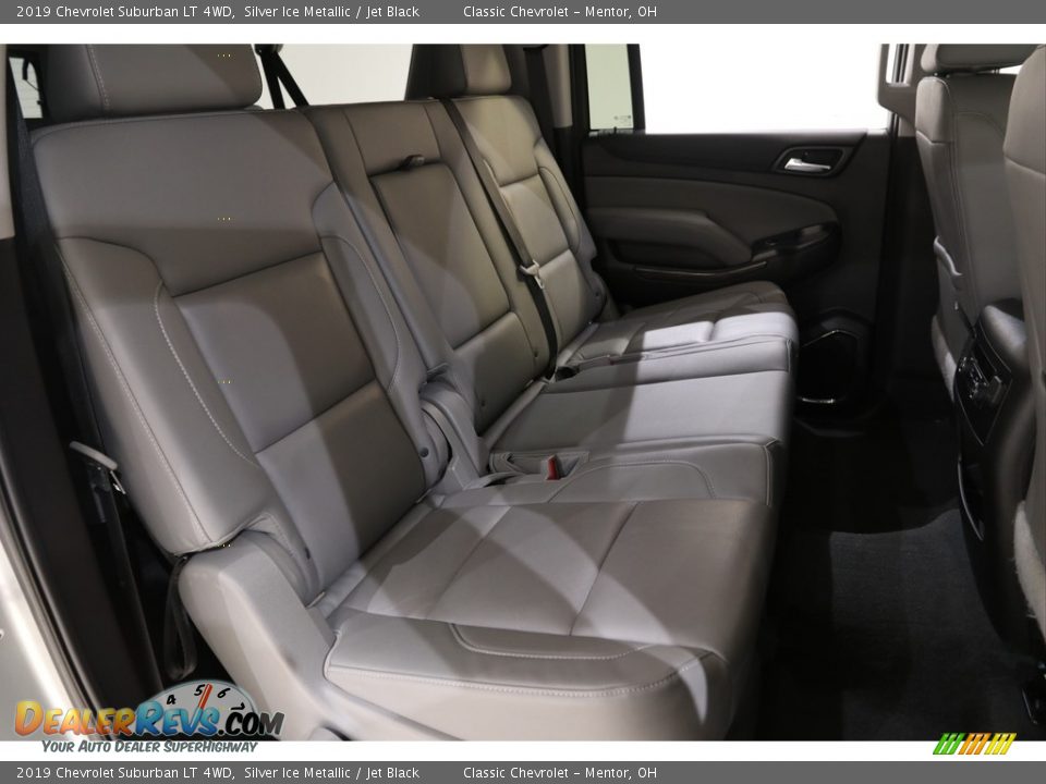 2019 Chevrolet Suburban LT 4WD Silver Ice Metallic / Jet Black Photo #18