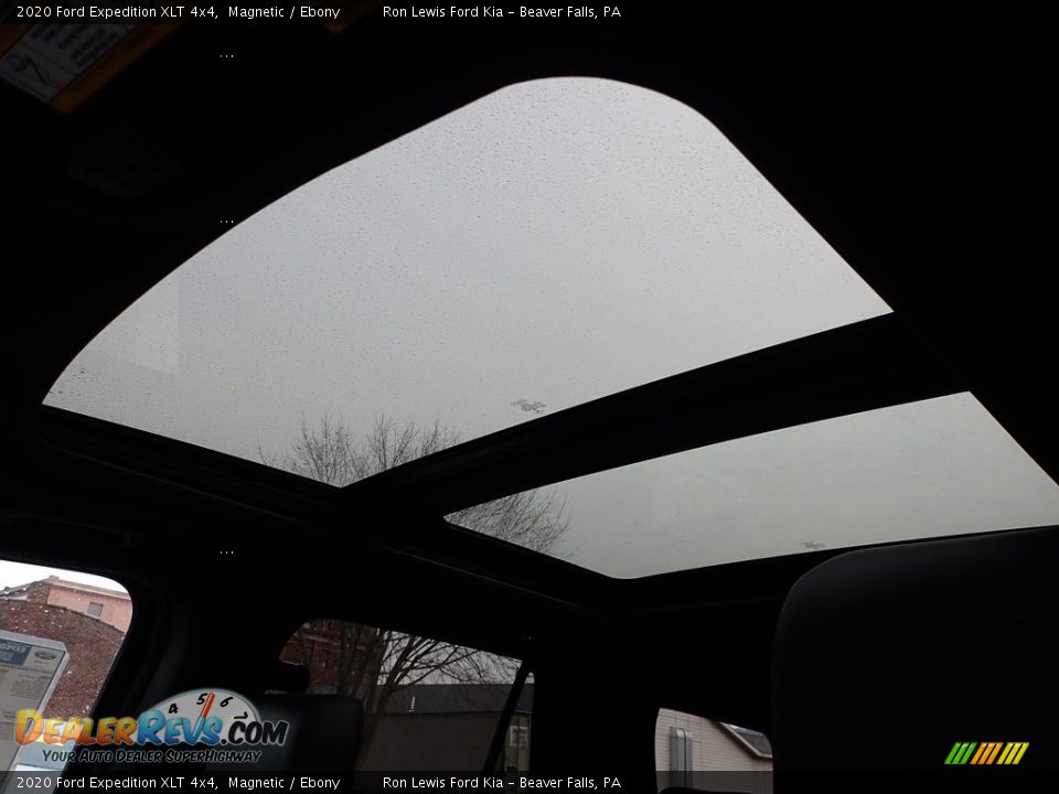 Sunroof of 2020 Ford Expedition XLT 4x4 Photo #11