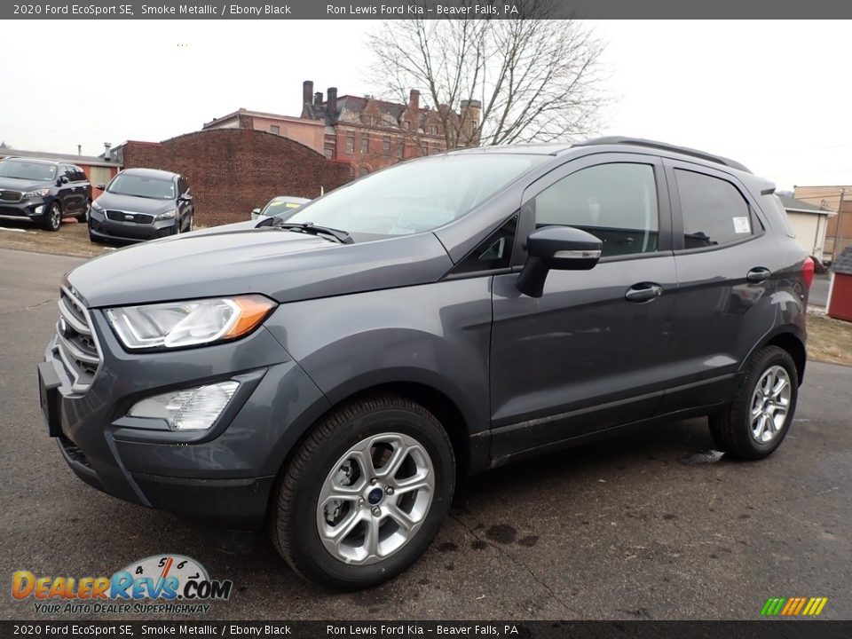 Front 3/4 View of 2020 Ford EcoSport SE Photo #7