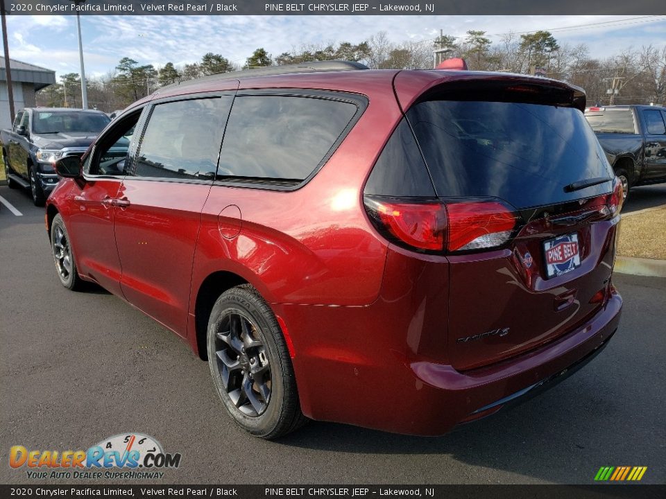 2020 Chrysler Pacifica Limited Velvet Red Pearl / Black Photo #4
