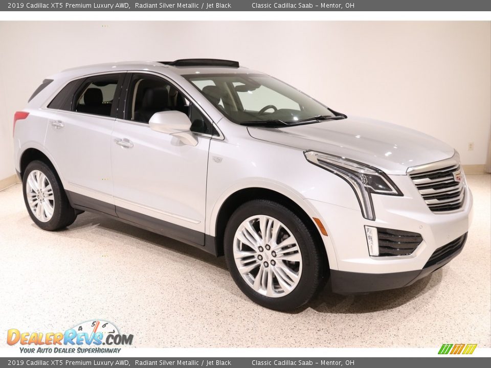 2019 Cadillac XT5 Premium Luxury AWD Radiant Silver Metallic / Jet Black Photo #1