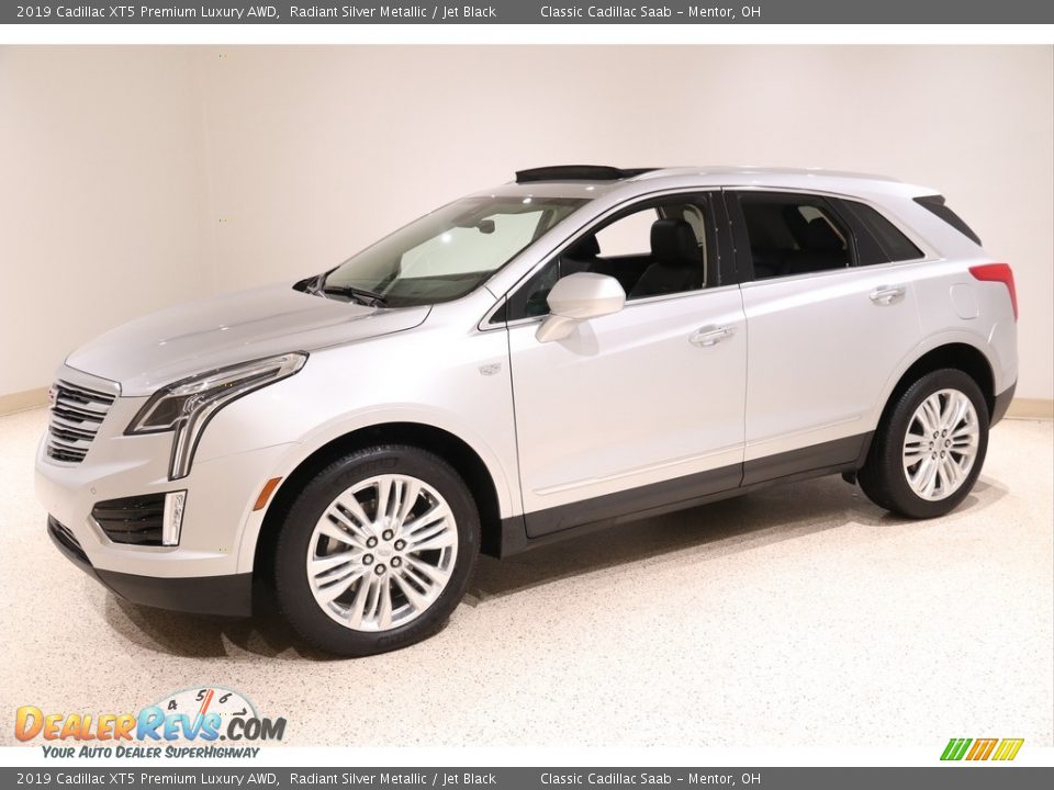 2019 Cadillac XT5 Premium Luxury AWD Radiant Silver Metallic / Jet Black Photo #3