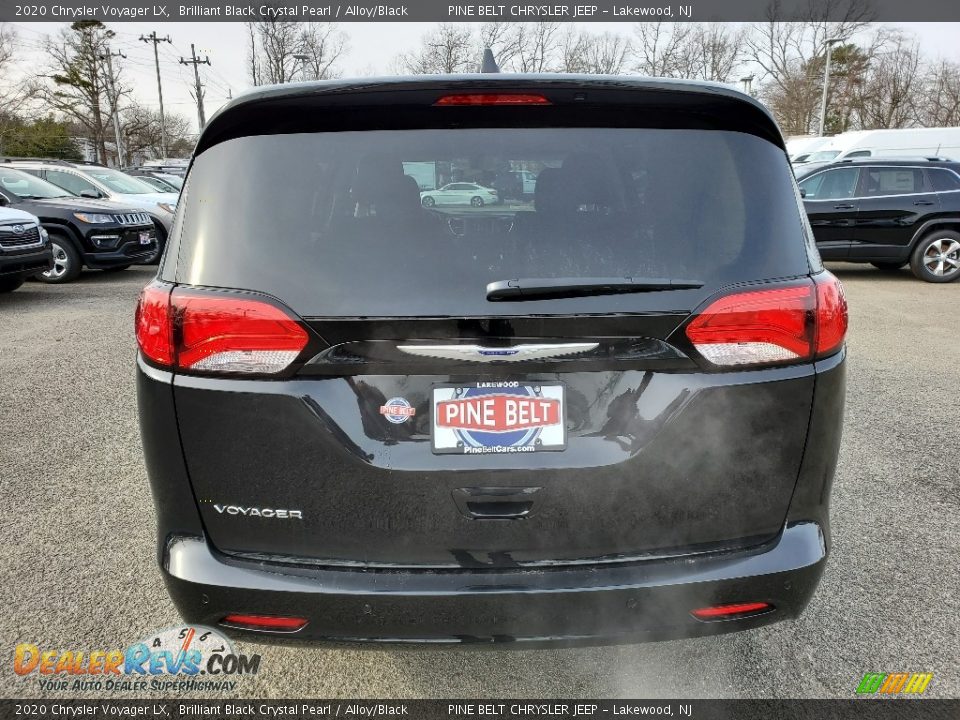 2020 Chrysler Voyager LX Brilliant Black Crystal Pearl / Alloy/Black Photo #5