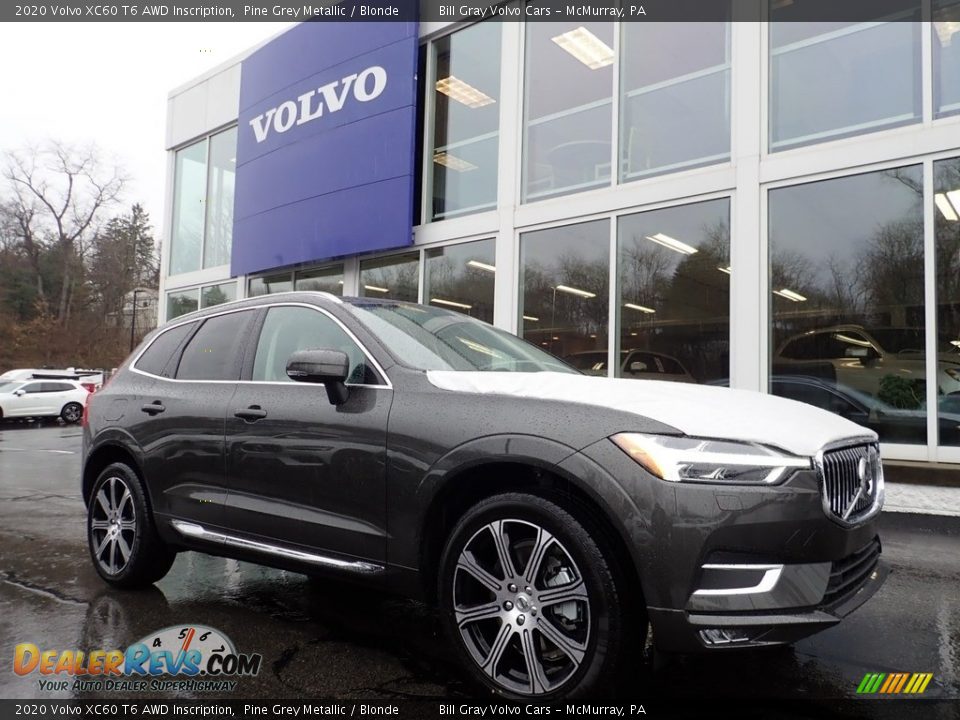 Front 3/4 View of 2020 Volvo XC60 T6 AWD Inscription Photo #1