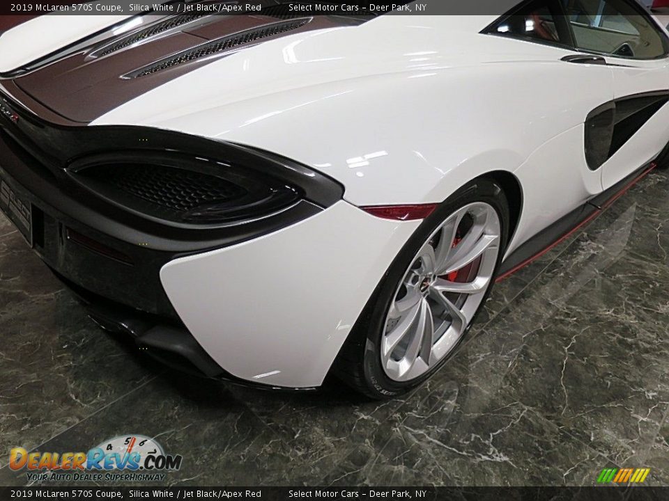 2019 McLaren 570S Coupe Silica White / Jet Black/Apex Red Photo #12