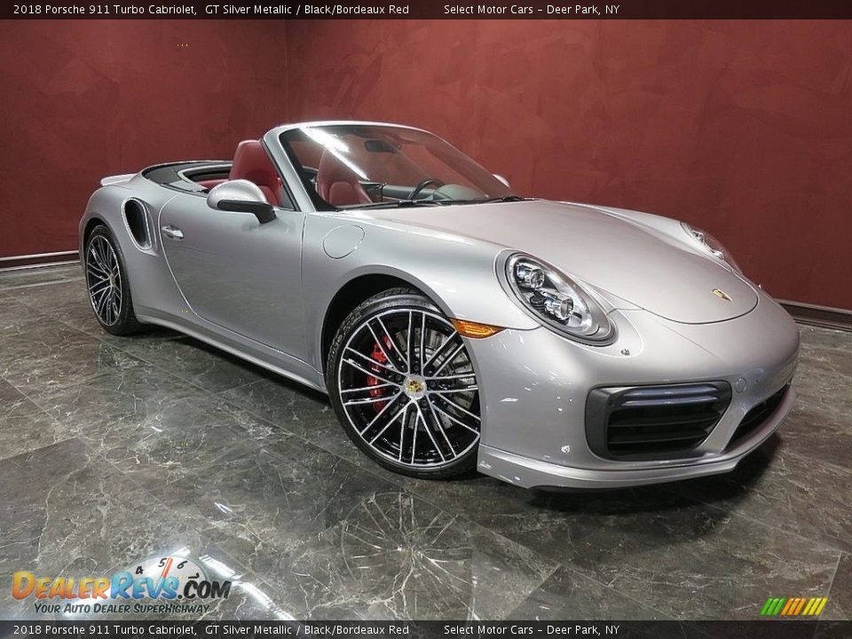 Front 3/4 View of 2018 Porsche 911 Turbo Cabriolet Photo #13
