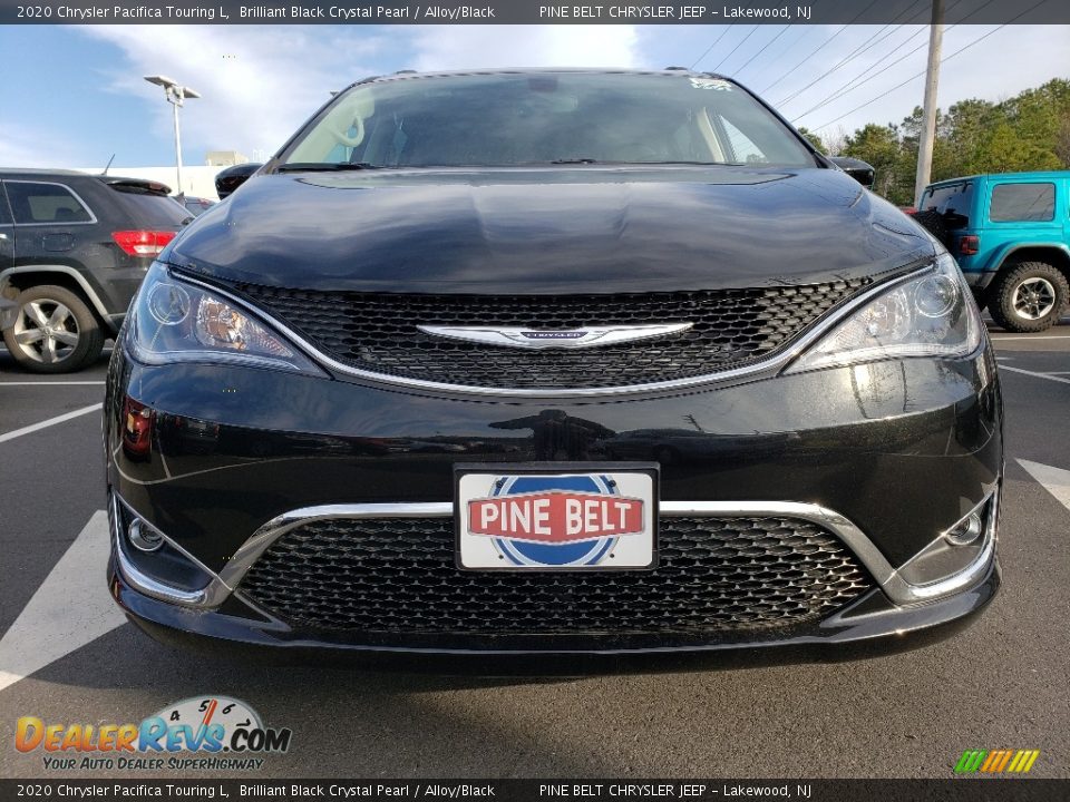 2020 Chrysler Pacifica Touring L Brilliant Black Crystal Pearl / Alloy/Black Photo #2