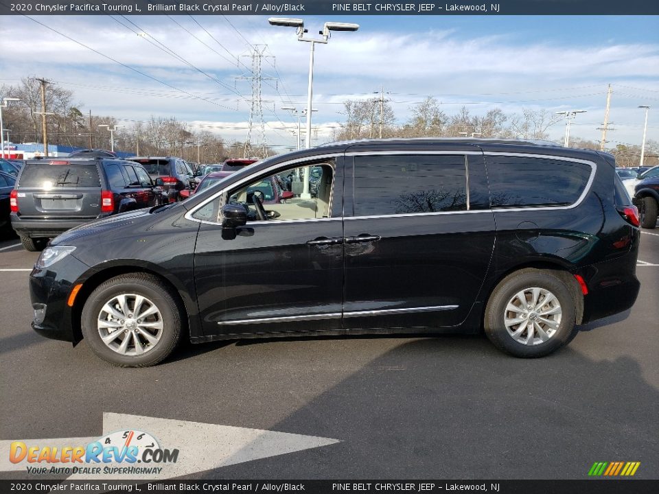 2020 Chrysler Pacifica Touring L Brilliant Black Crystal Pearl / Alloy/Black Photo #3