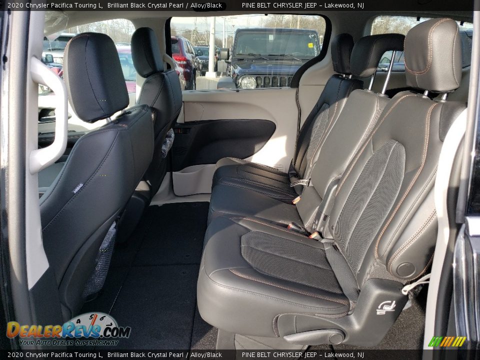 2020 Chrysler Pacifica Touring L Brilliant Black Crystal Pearl / Alloy/Black Photo #6