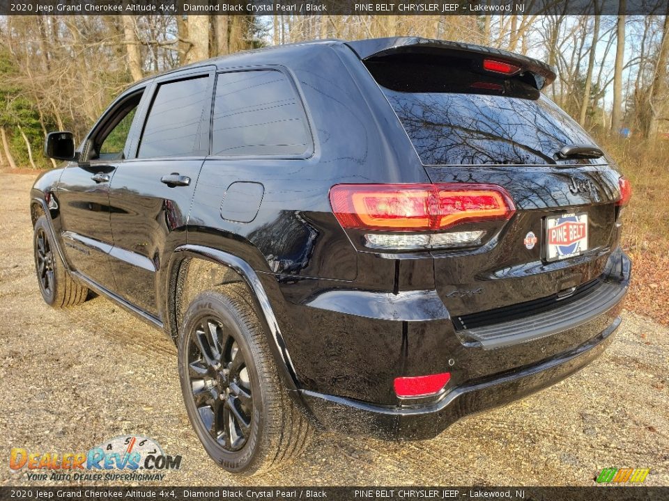 2020 Jeep Grand Cherokee Altitude 4x4 Diamond Black Crystal Pearl / Black Photo #4