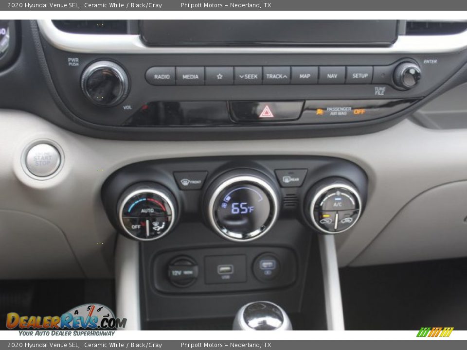 2020 Hyundai Venue SEL Ceramic White / Black/Gray Photo #16