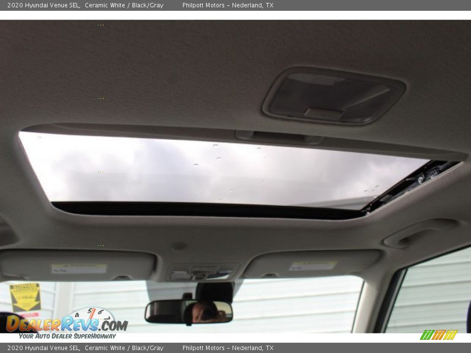 2020 Hyundai Venue SEL Ceramic White / Black/Gray Photo #23