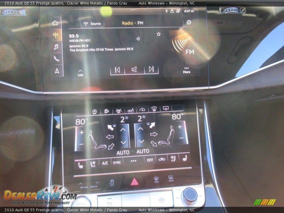 Controls of 2019 Audi Q8 55 Prestige quattro Photo #18