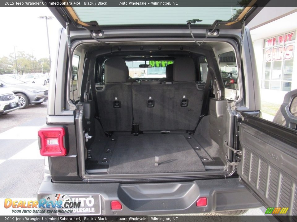 2019 Jeep Wrangler Unlimited Sahara 4x4 Black / Black Photo #5