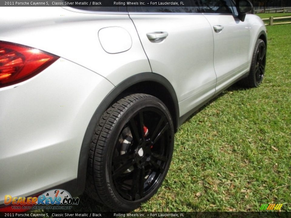 2011 Porsche Cayenne S Classic Silver Metallic / Black Photo #25