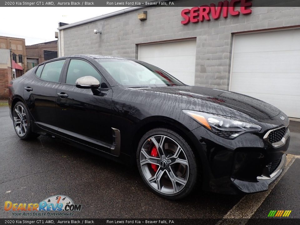 Front 3/4 View of 2020 Kia Stinger GT1 AWD Photo #10