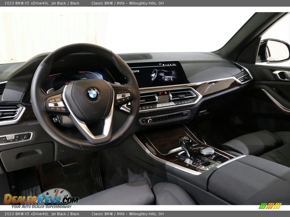 Dashboard of 2020 BMW X5 xDrive40i Photo #8