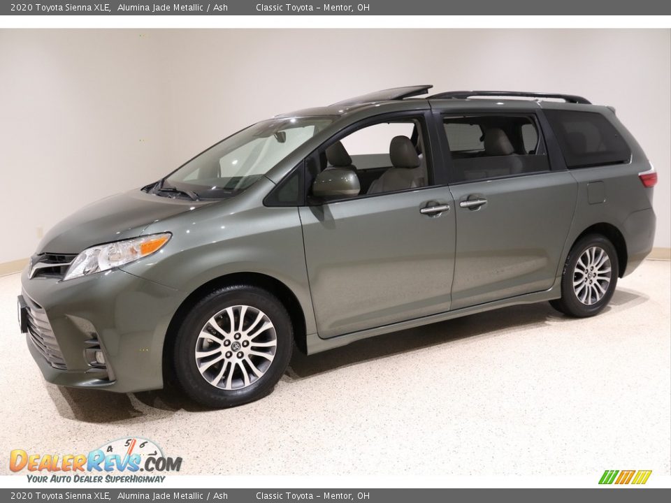 2020 Toyota Sienna XLE Alumina Jade Metallic / Ash Photo #3
