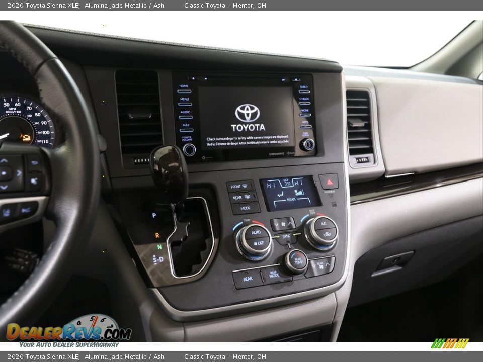 2020 Toyota Sienna XLE Alumina Jade Metallic / Ash Photo #9