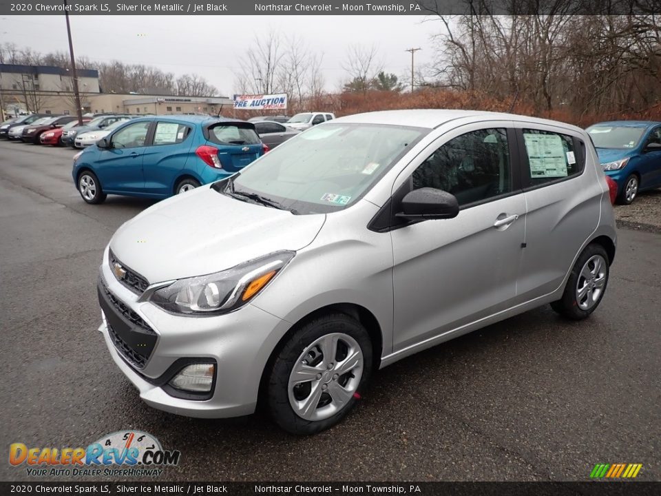 Front 3/4 View of 2020 Chevrolet Spark LS Photo #1