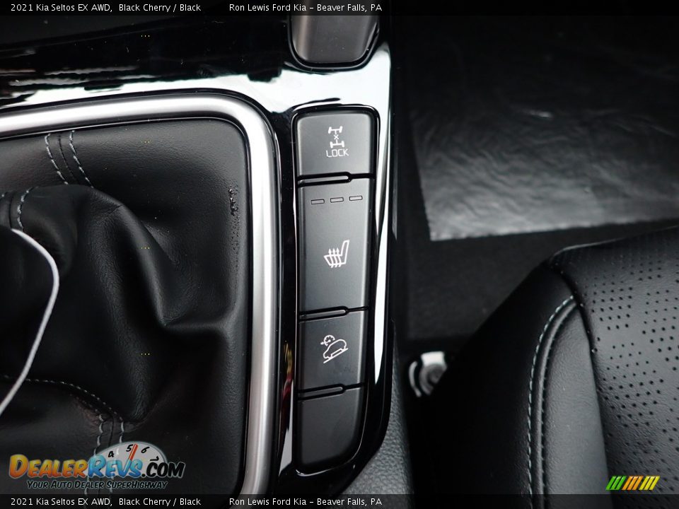 Controls of 2021 Kia Seltos EX AWD Photo #20