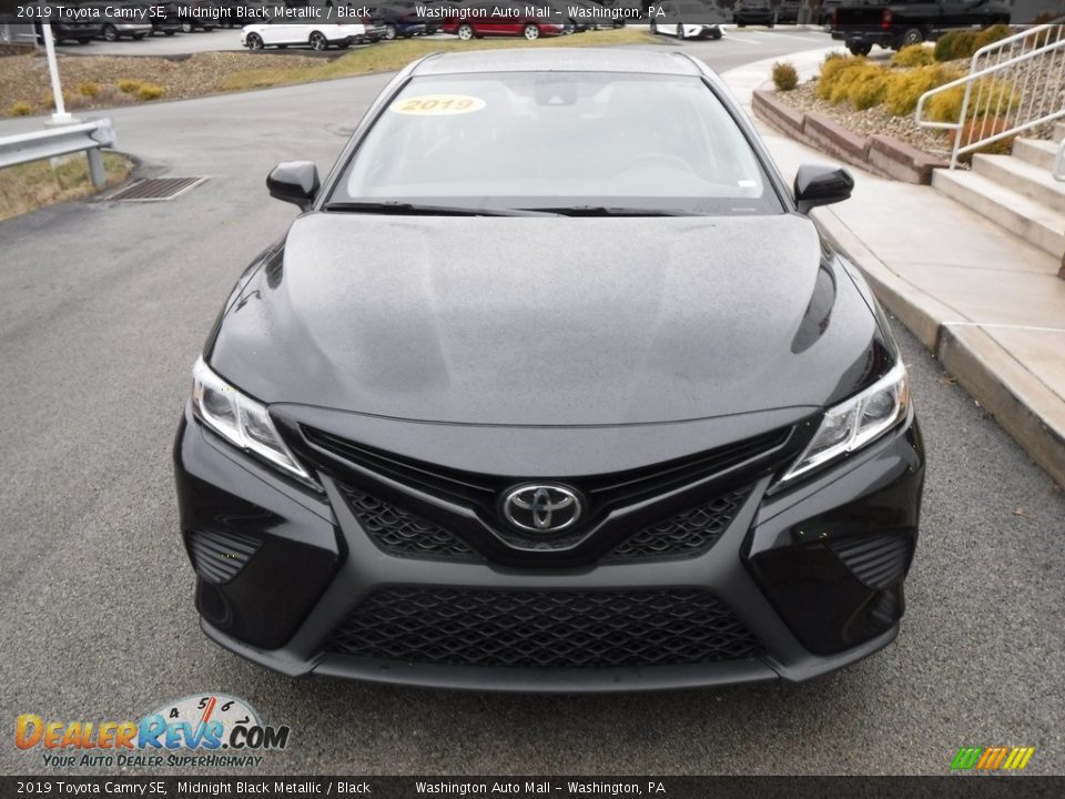 2019 Toyota Camry SE Midnight Black Metallic / Black Photo #4