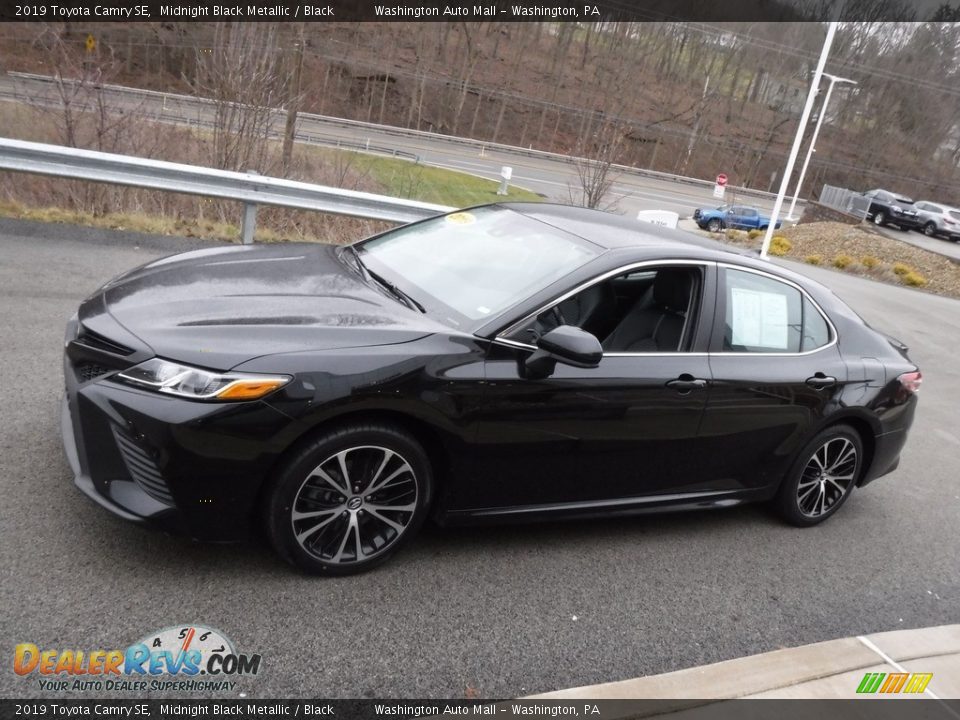 2019 Toyota Camry SE Midnight Black Metallic / Black Photo #6