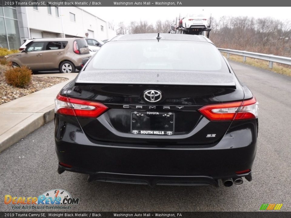 2019 Toyota Camry SE Midnight Black Metallic / Black Photo #8