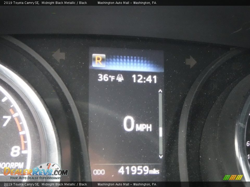 2019 Toyota Camry SE Midnight Black Metallic / Black Photo #27