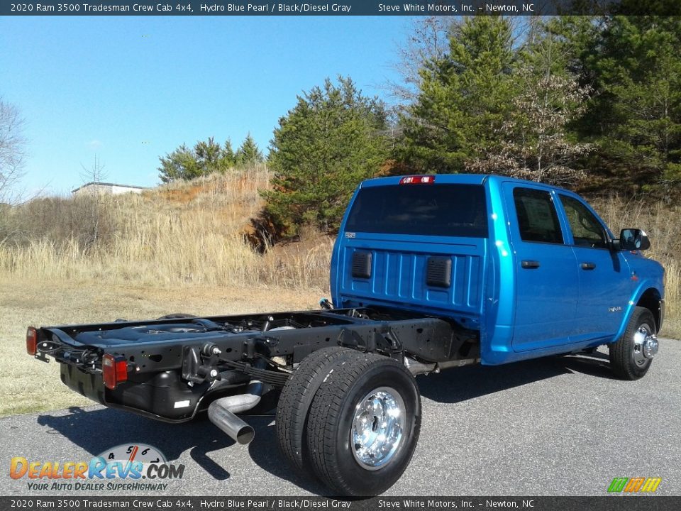 2020 Ram 3500 Tradesman Crew Cab 4x4 Hydro Blue Pearl / Black/Diesel Gray Photo #6