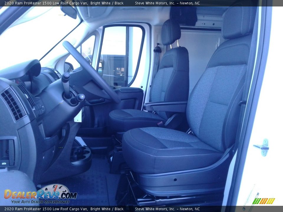 2020 Ram ProMaster 1500 Low Roof Cargo Van Bright White / Black Photo #10