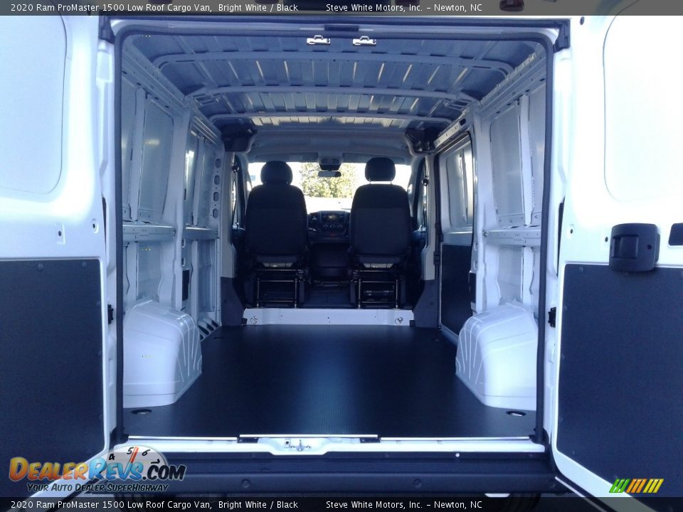2020 Ram ProMaster 1500 Low Roof Cargo Van Bright White / Black Photo #12