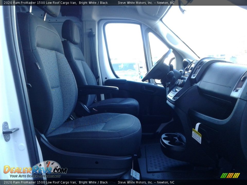 2020 Ram ProMaster 1500 Low Roof Cargo Van Bright White / Black Photo #15