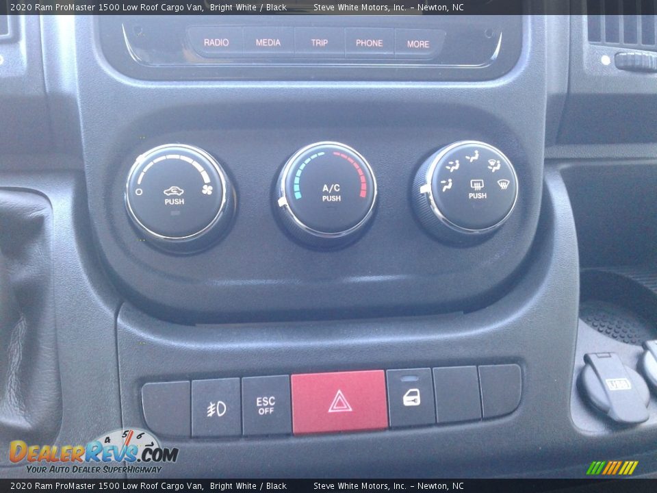 2020 Ram ProMaster 1500 Low Roof Cargo Van Bright White / Black Photo #24