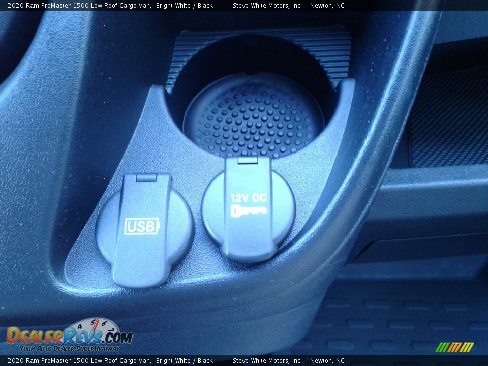 2020 Ram ProMaster 1500 Low Roof Cargo Van Bright White / Black Photo #25
