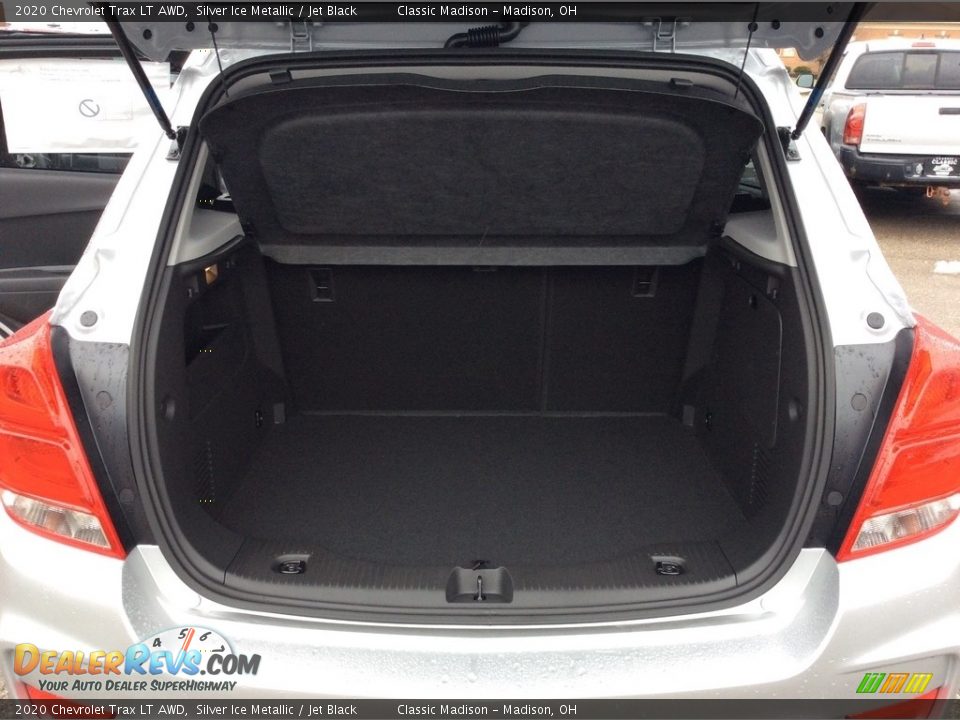 2020 Chevrolet Trax LT AWD Silver Ice Metallic / Jet Black Photo #22