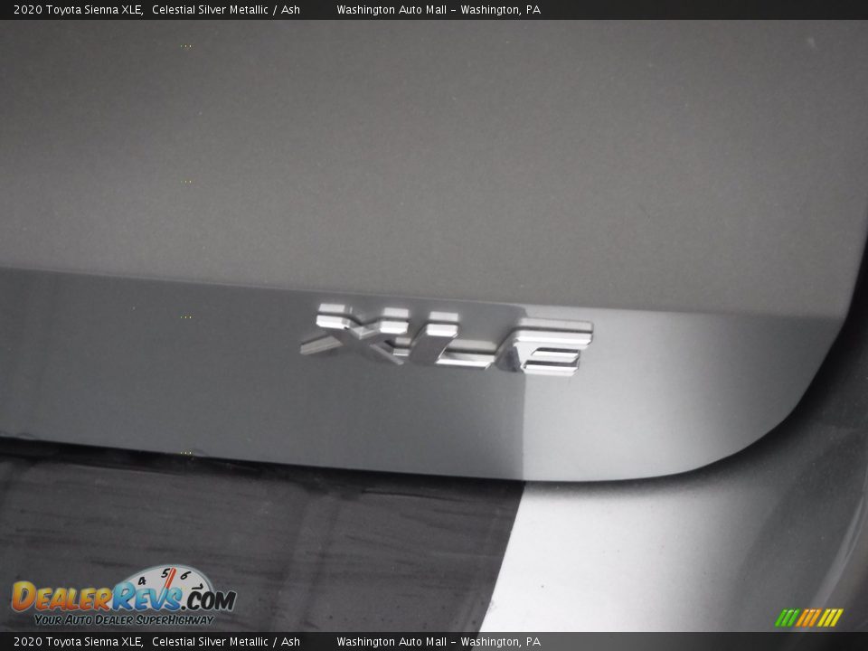 2020 Toyota Sienna XLE Celestial Silver Metallic / Ash Photo #9