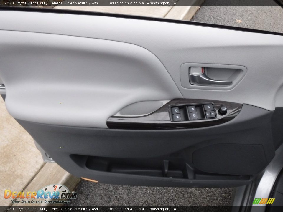 2020 Toyota Sienna XLE Celestial Silver Metallic / Ash Photo #11