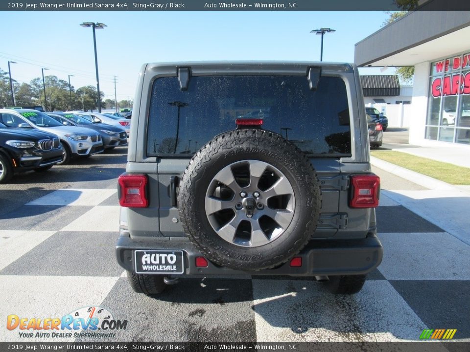 2019 Jeep Wrangler Unlimited Sahara 4x4 Sting-Gray / Black Photo #4