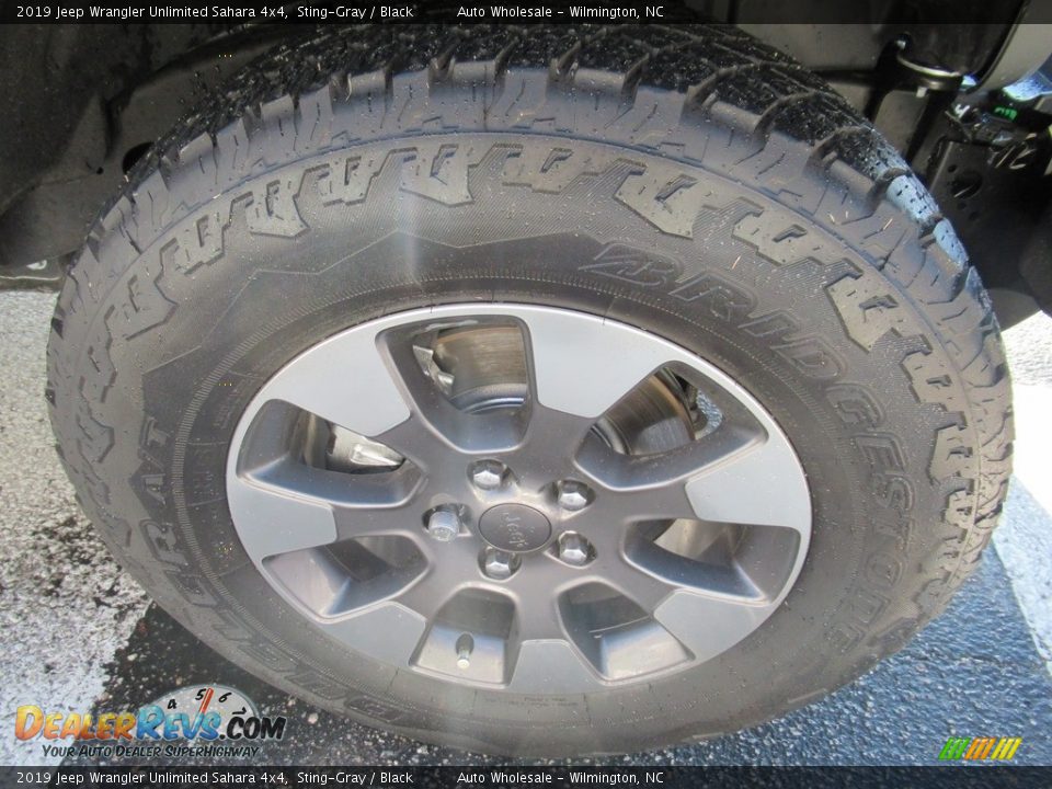 2019 Jeep Wrangler Unlimited Sahara 4x4 Sting-Gray / Black Photo #7
