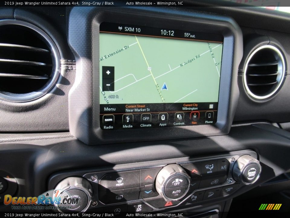 2019 Jeep Wrangler Unlimited Sahara 4x4 Sting-Gray / Black Photo #18