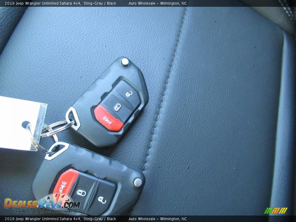 2019 Jeep Wrangler Unlimited Sahara 4x4 Sting-Gray / Black Photo #20