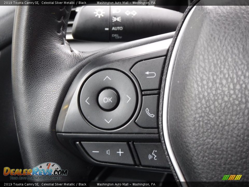 2019 Toyota Camry SE Steering Wheel Photo #18
