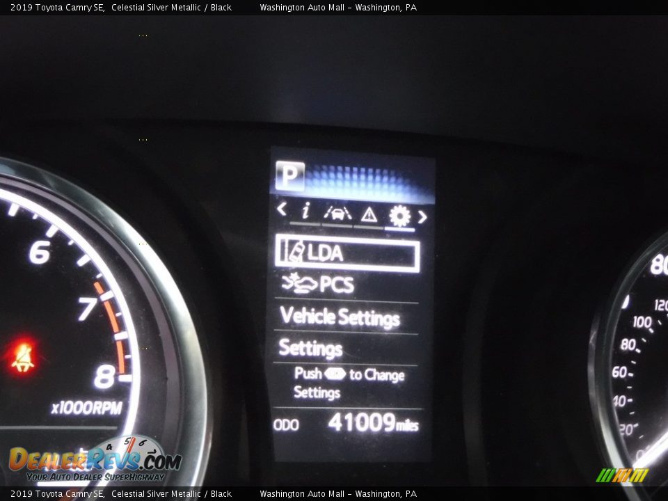 2019 Toyota Camry SE Celestial Silver Metallic / Black Photo #25