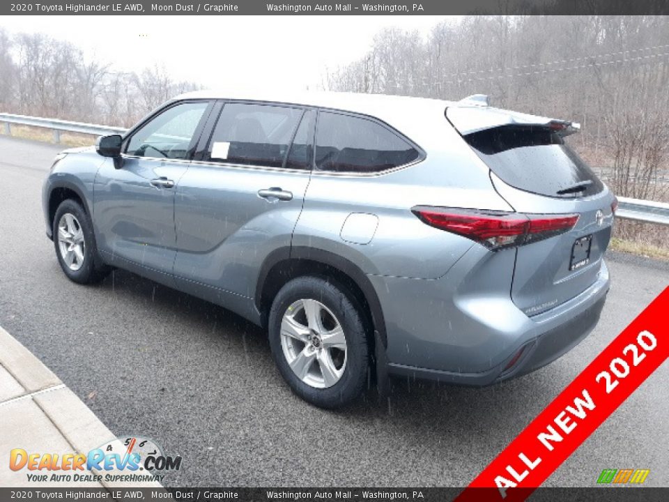 2020 Toyota Highlander LE AWD Moon Dust / Graphite Photo #2